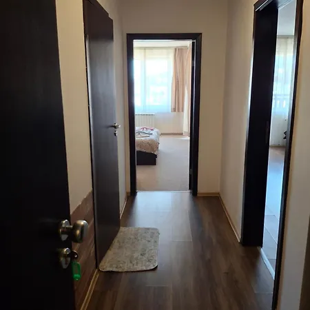 илен 433 Royal Towers Διαμέρισμα *